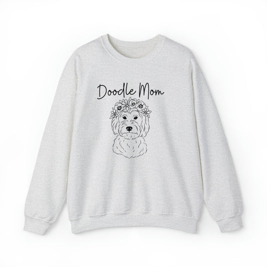 Doodle mom Unisex Heavy Blend™ Crewneck Sweatshirt